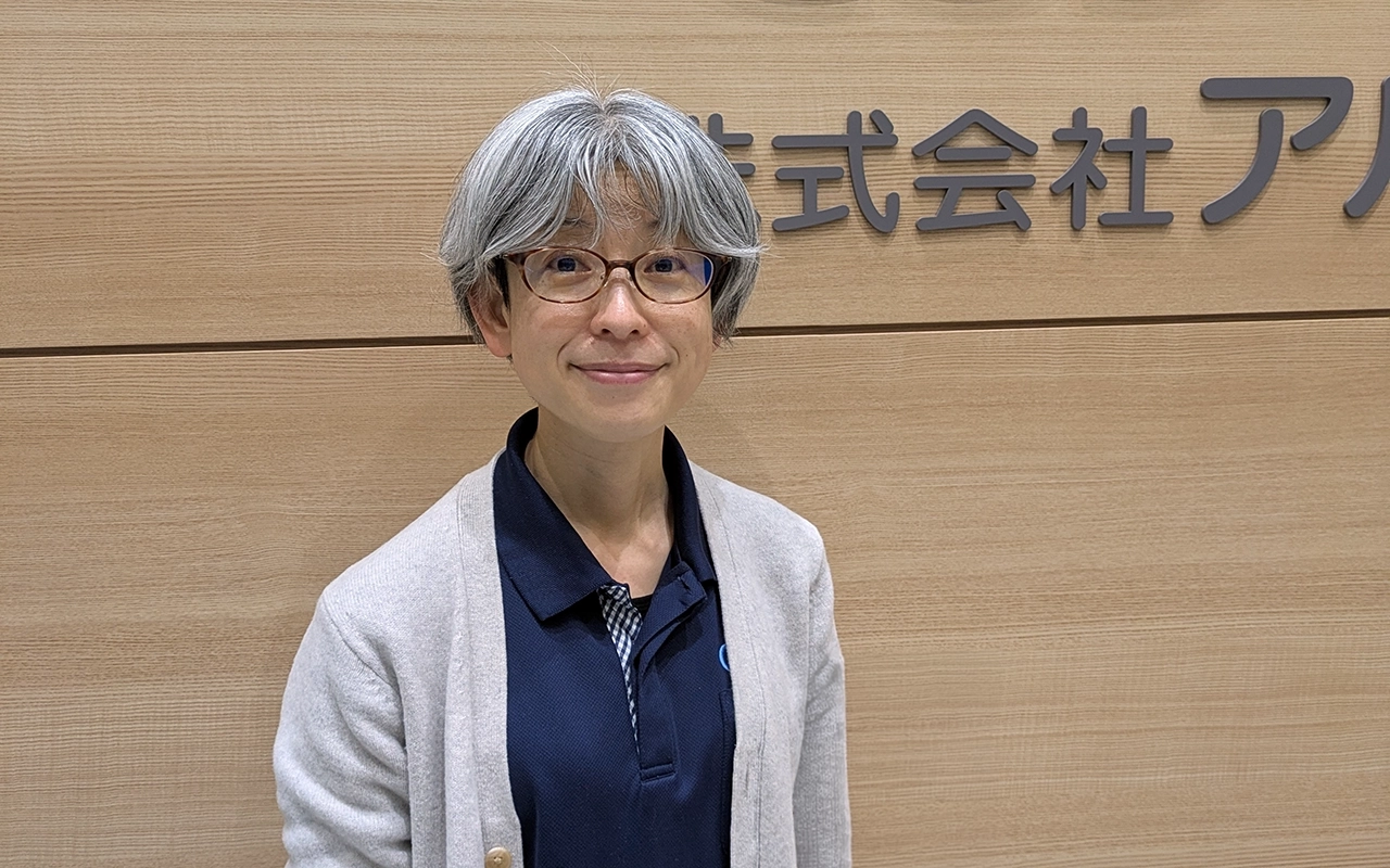 小林 ゆき